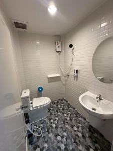 Phòng tắm tại Viphuanan Resort