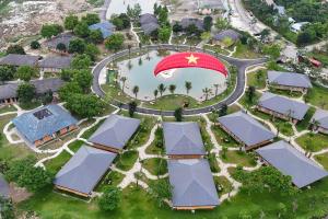 Et luftfoto af Cuc Phuong Tropical Retreat Ninh Binh