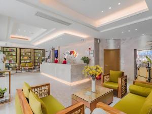 Χώρος καθιστικού στο Borrman Hotel Huizhou West Lake Shuidong Street