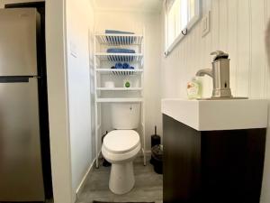 Koupelna v ubytování CampTinyHomes