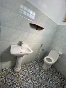 Koupelna v ubytování Big Head Bungalows