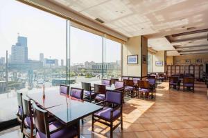 Restaurace v ubytování Dalian Grand Continent International Hotel