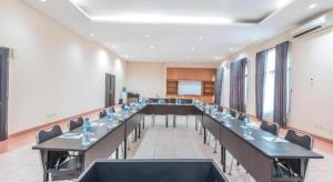 Konferenční prostory v ubytování Ole Suite Hotel + 117 fotografií