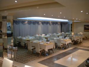 Agaoglu Otelにあるレストランまたは飲食店