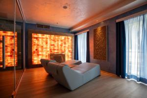 Un lugar para sentarse en Roccaverde Hotel 35 fotos más