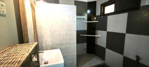 Et badeværelse på Papaya Hikkaduwa