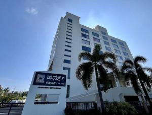 Bygningen som resortet ligger i