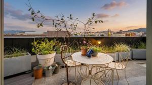 Una imagen general de la montaña o una montaña tomada desde la casa de vacaciones