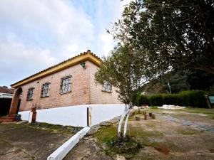 Bygningen som feriehuset ligger i + 14 billeder