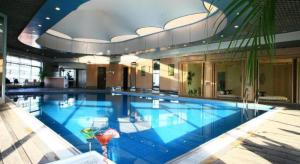 Bazén v ubytování Jianguo Garden Hotel nebo v jeho okolí