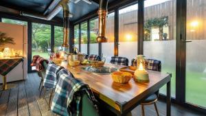 Mad i feriehuset eller i nærheden