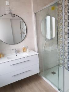 Koupelna v ubytování Magnifique appartement de standing climatisé lumineux