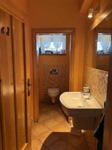 Koupelna v ubytování Willa pod Leskowcem - agroturystyka - pokoje pod wynajem