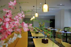 Nhà hàng/khu ăn uống khác tại Vatica Fuzhou West Second Ring Road Xihu Park Hotel