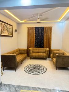 Et opholdsområde på Bahria Town Karachi GuestHouse