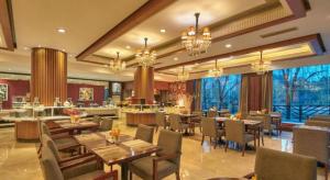 Nhà hàng/khu ăn uống khác tại New Century Manju Hotel Shanghai New International Expo Center