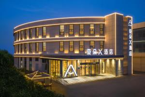 El edificio en el que está el hotel