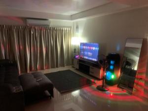 Et tv og/eller underholdning på JRJ Residence