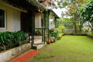 En have udenfor SaffronStays Oakridge Cottage