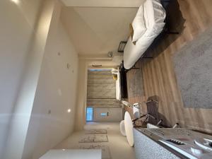 Koupelna v ubytování Eastbourne Beachfront Apartments