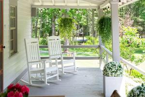 Zahrada ubytování Historic Winery Farmhouse by Lake