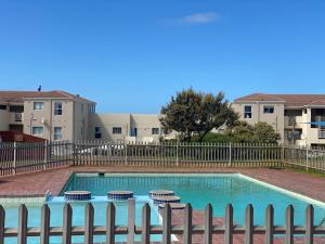 Swimmingpoolen hos eller tæt på Tide and Whale Tail