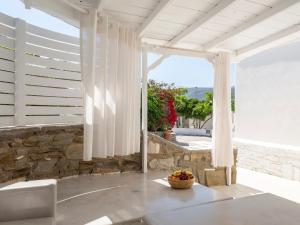 Μπαλκόνι ή βεράντα στο KrotiriBay adults