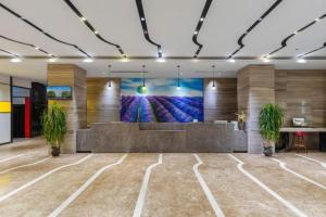 Vstupní hala nebo recepce v ubytování Lavande Hotels Ganzhou Golden Plaza
