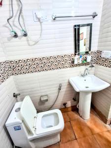 Koupelna v ubytování Blueberry Heritage Residency