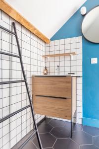 Fotografie z fotogalerie ubytování Privatelodge - Villa avec Piscine en bords de Marne v destinaci Chennevières-sur-Marne