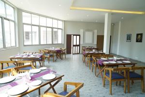 En restaurant eller et andet spisested på Hotel Regalia