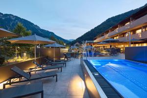 Una imagen general de la montaña o una montaña tomada desde el hotel