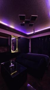 Giường trong phòng chung tại The24Stay