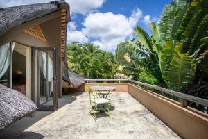 Zahrada ubytování Toshu - Two Bedrooms in Heaven