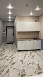 Nhà bếp/bếp nhỏ tại Akzhol