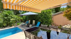 Πισίνα στο ή κοντά στο Chambres D'hôtes Le Paradis