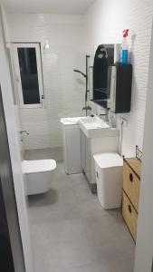 Photo de la galerie de l'établissement Ferienwohnung, à Erkner 2 autres photos