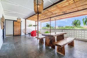 Et opholdsområde på Central Canggu Pool Villa with spectacular rice field views