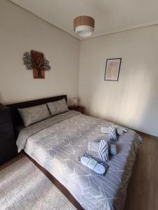 En eller flere senge i et værelse på The Cozy Haven + 6 billeder