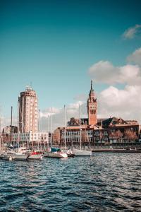 Udsigt til en flod der løber i nærheden af lejligheden