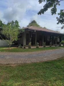 Zahrada ubytování Noble Sight Hotel - Anuradhapura