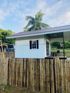 Tòa nhà nơi nhà nghỉ dưỡng tọa lạc