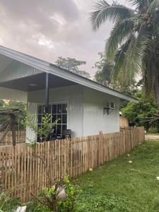 Vườn quanh L & Ev Be My Guest