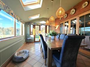 Et opholdsområde på 5 Bed in Holt oc-b34435