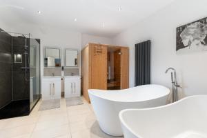 Phòng tắm tại 6 Bed in Chapel-en-le-Frith oc-c34371 +21 ảnh