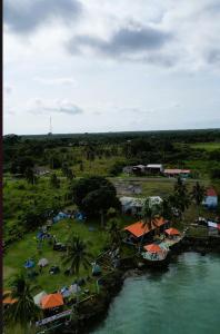 Un paisaje natural cerca de la casa de huéspedes