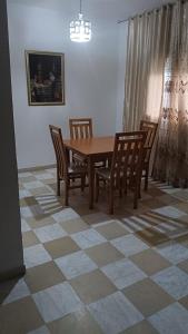 Posezení v ubytování حي النصر