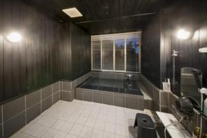 Ένα μπάνιο στο Peace INN HAGI +32 φωτογραφίες