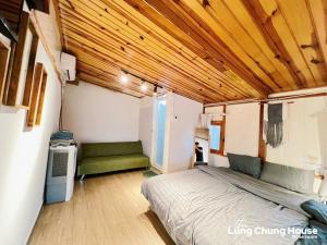 Posezení v ubytování Lưng Chừng House