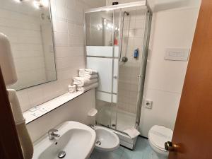 Ένα μπάνιο στο La Fenice Hotel +20 φωτογραφίες